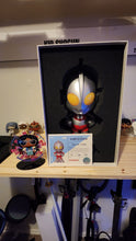Load image into Gallery viewer, [FUNKO] Jumbo Chan Ultraman 14&quot; Vinyl Figure (1200 Limited Pcs.)
